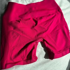 Women's Pink scrunch shorts